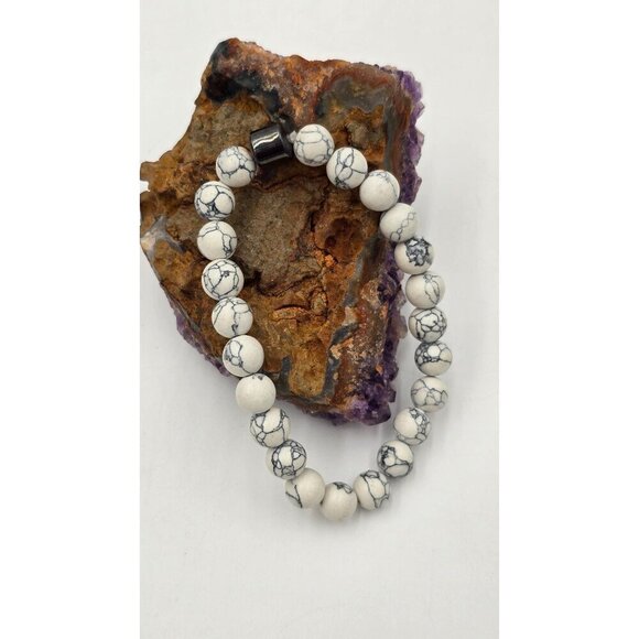 Unbranded Jewelry - White Magnesite & Magnetite Stretch Bracelet Natural Stone Jewelry